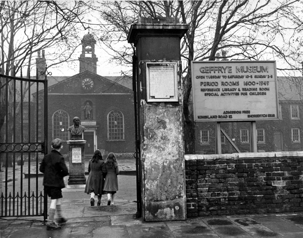 entrance of the geffrye museum, now called museum of the home